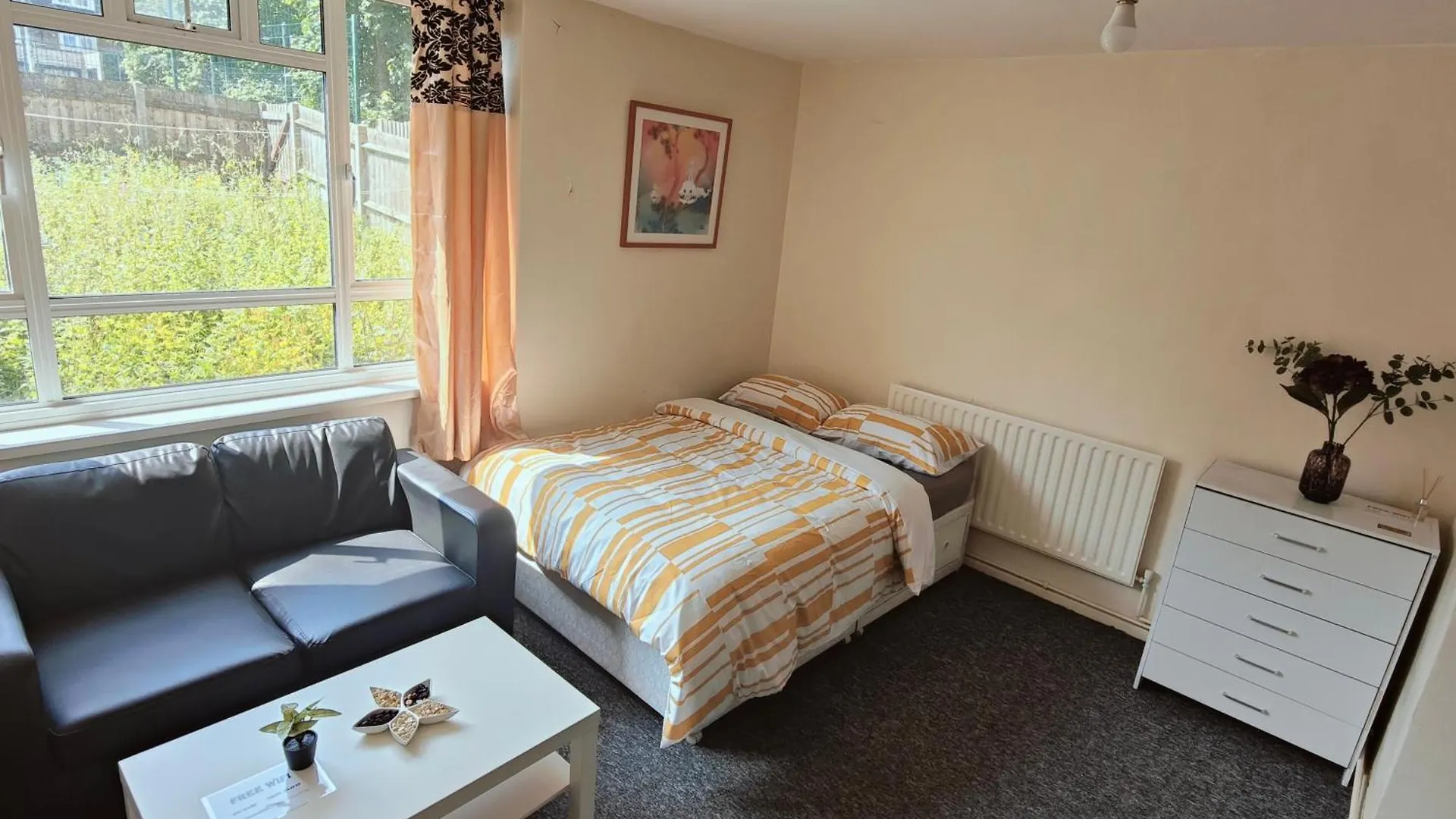 Ensuite Flat London