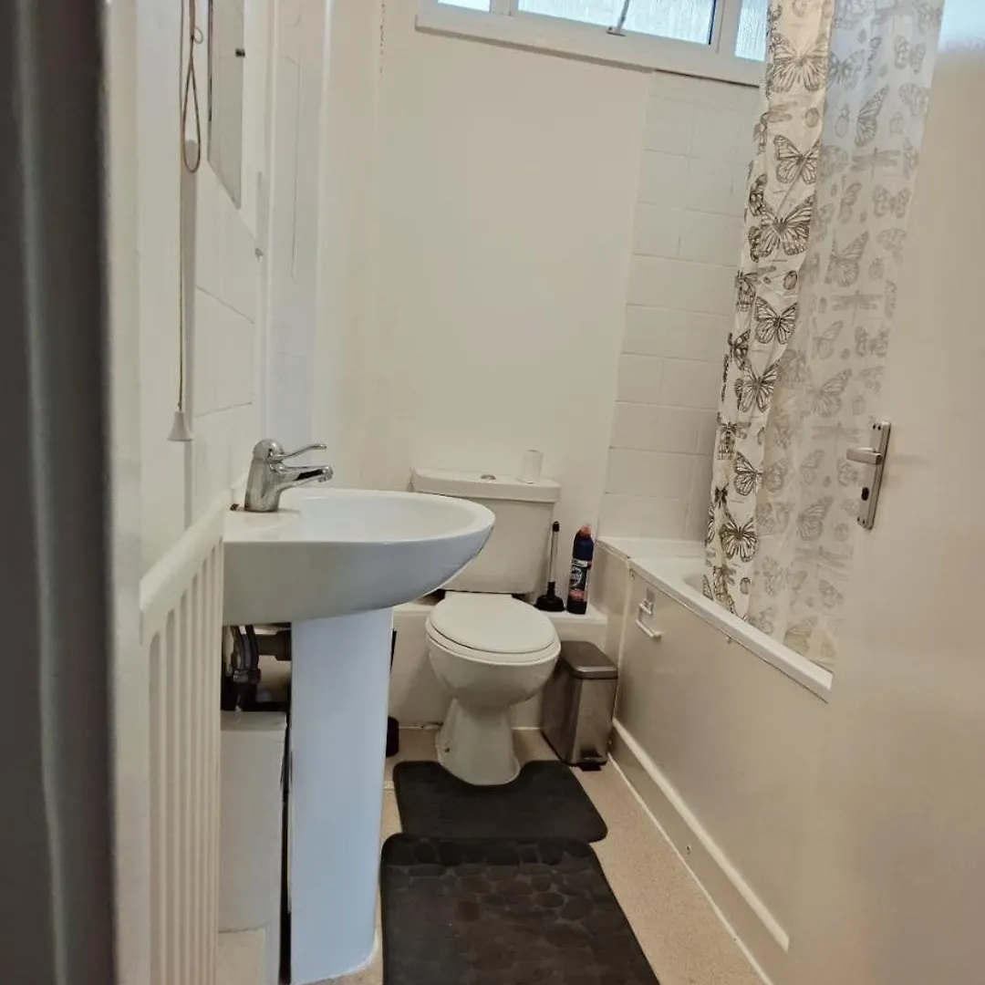 Ensuite Flat London United Kingdom